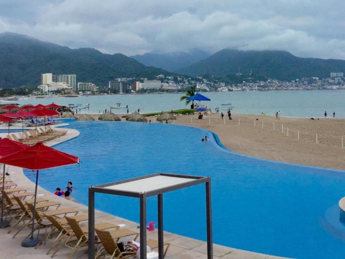 Apartamentos Grand Venetian Puerto Vallarta Bagian luar foto