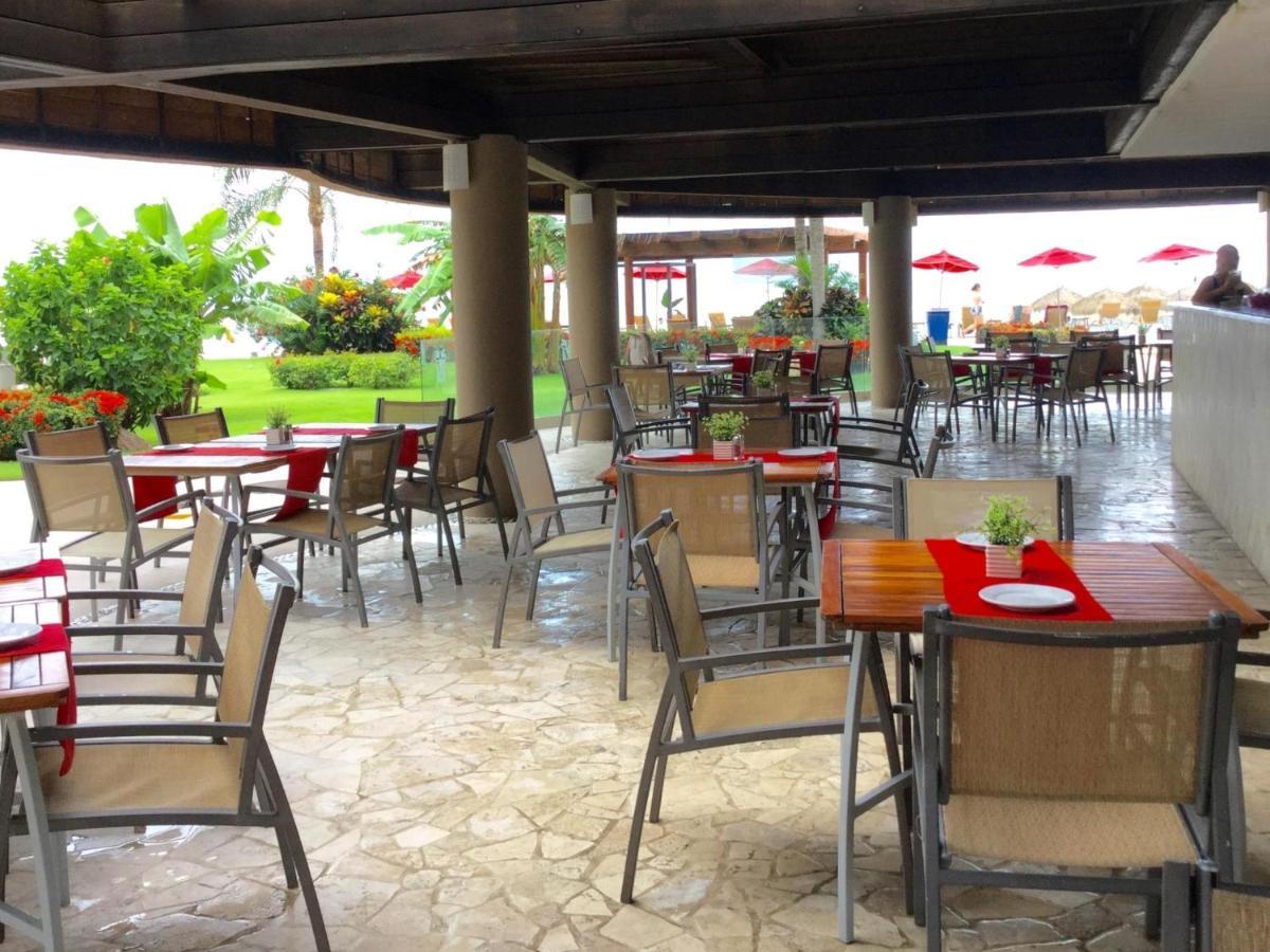 Apartamentos Grand Venetian Puerto Vallarta Bagian luar foto
