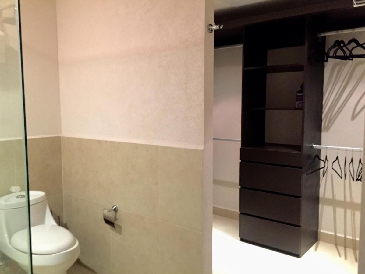 Apartamentos Grand Venetian Puerto Vallarta Bagian luar foto