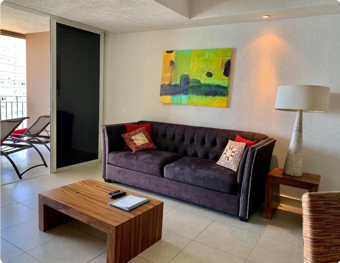 Apartamentos Grand Venetian Puerto Vallarta Bagian luar foto