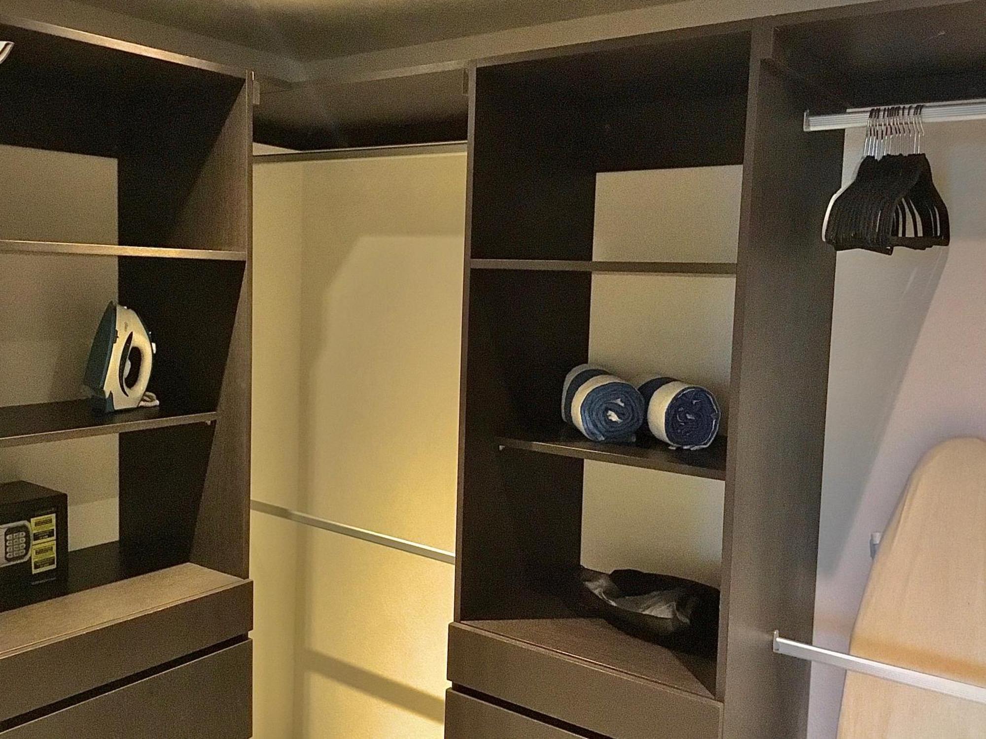 Apartamentos Grand Venetian Puerto Vallarta Ruang foto